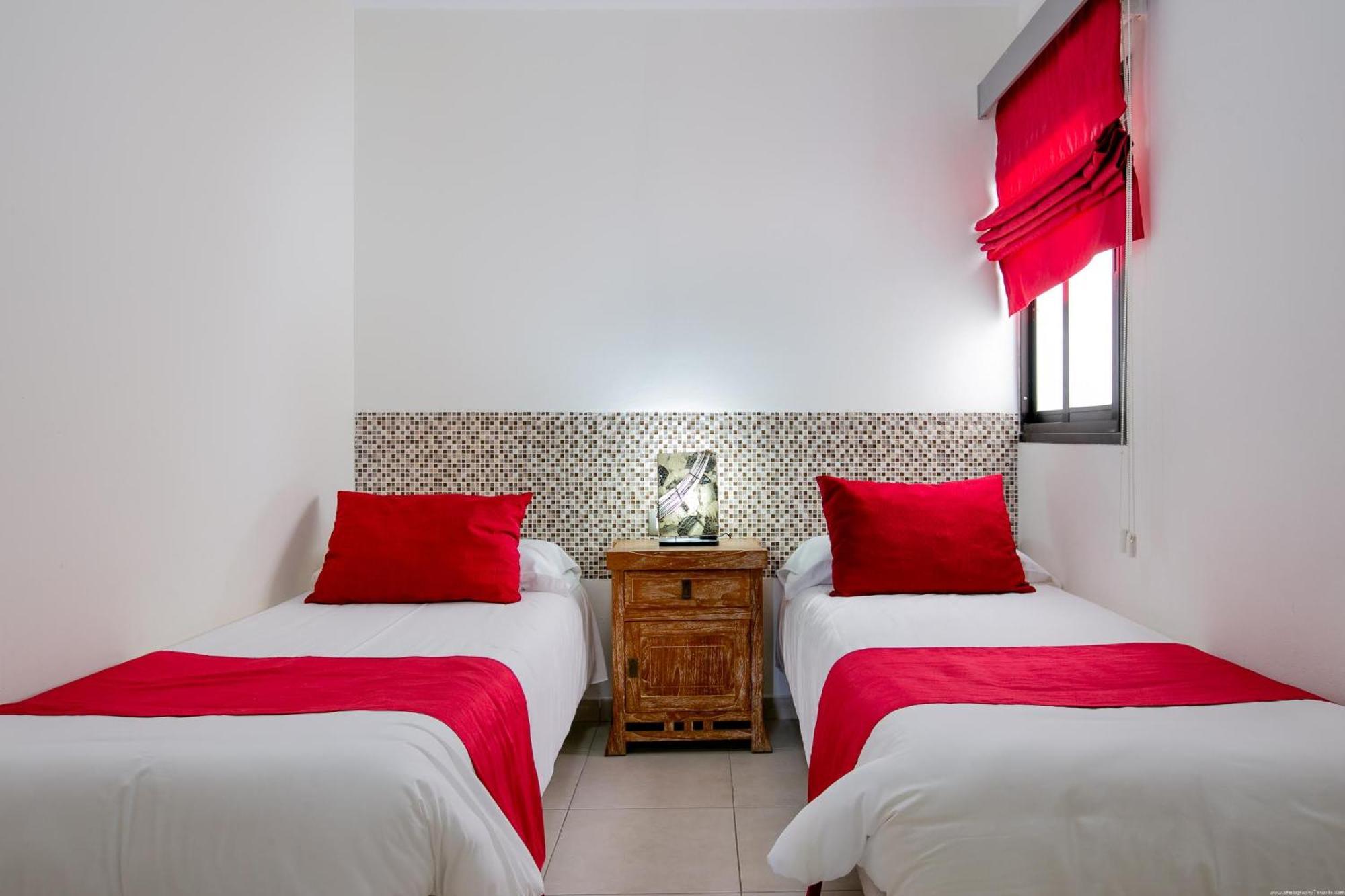 Apartments La Caleta Sunrises Costa Adeje  Ngoại thất bức ảnh